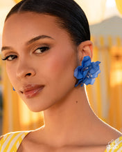 Load image into Gallery viewer, Balanced Blooms - Blue
